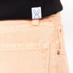 Black – Square Yellow Typo H W - Image 9